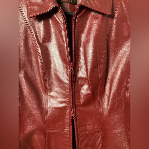 Vintage Danier leather jacket - Picture 2 of 11
